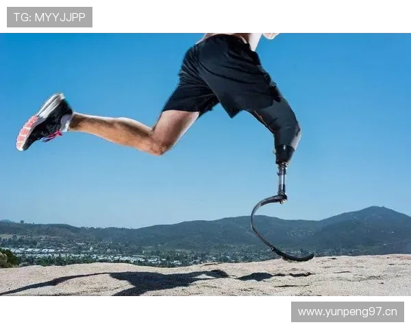 奥斯卡·皮斯托瑞斯家里装了三套假肢，一套跑步、一套洗澡、一套约会