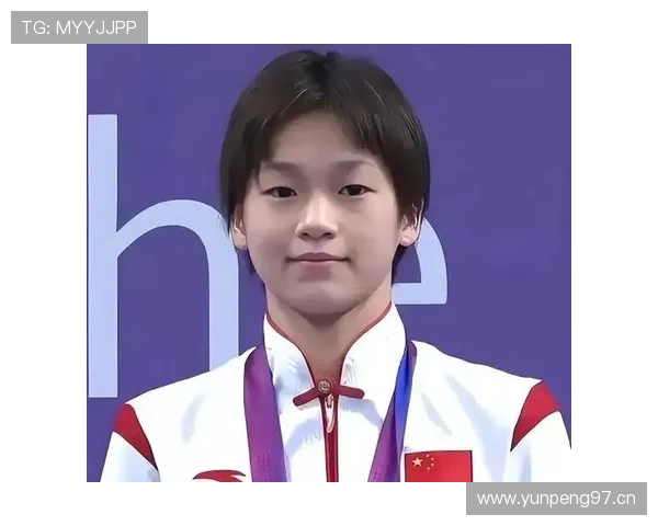 全红婵训练完偷偷吃辣条被教练抓包，下一秒表情绝了