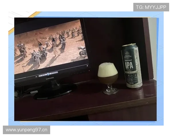 贝林厄姆家冰箱里塞满蛋白粉，连饮料都是按秒喝的